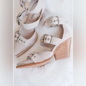 Jeffrey Campbell Beige Sandals with Metallic Buckles